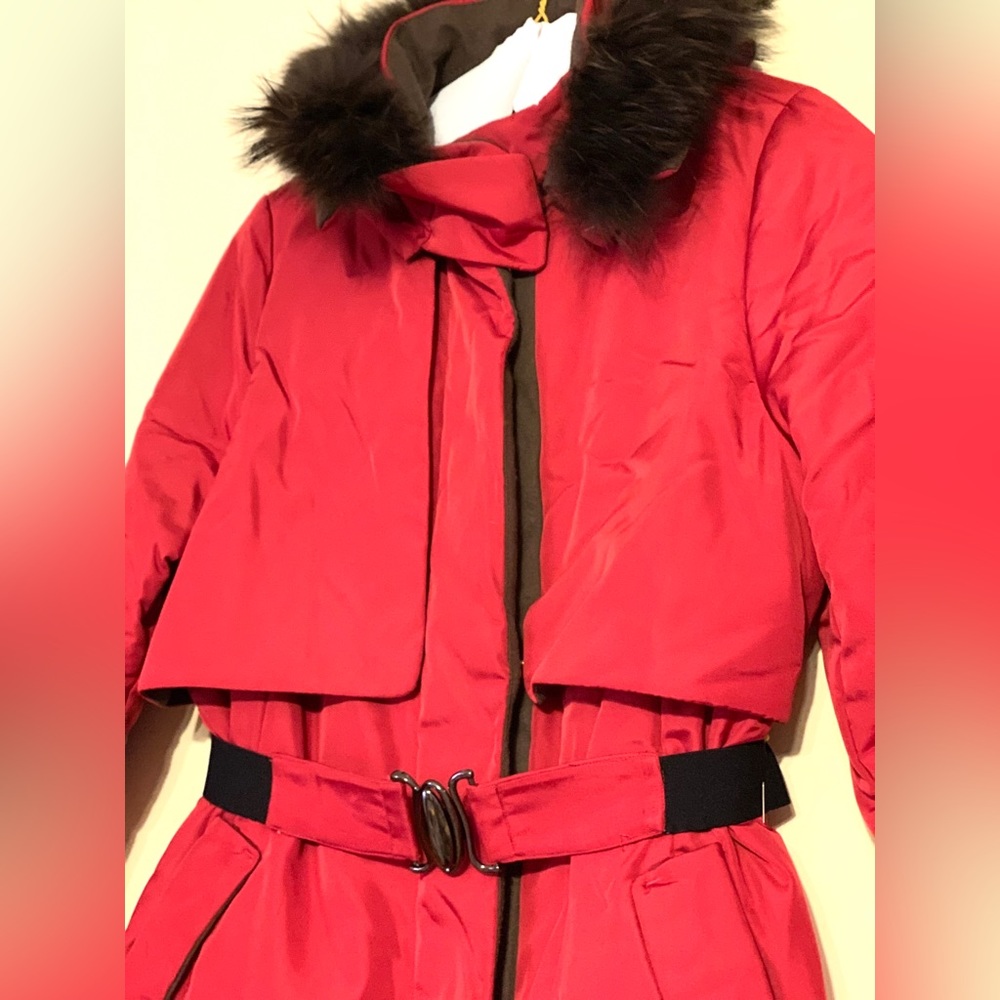 Korean stylish Fall/Winter lightweight above knee length warm jacket Like New